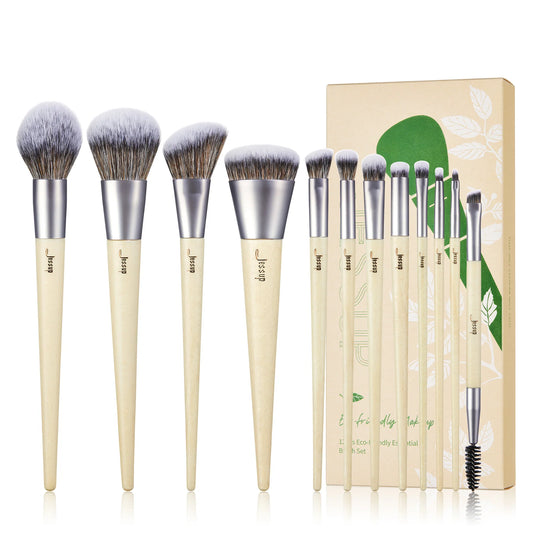 Sustainable and Eco-friendly Brush Set